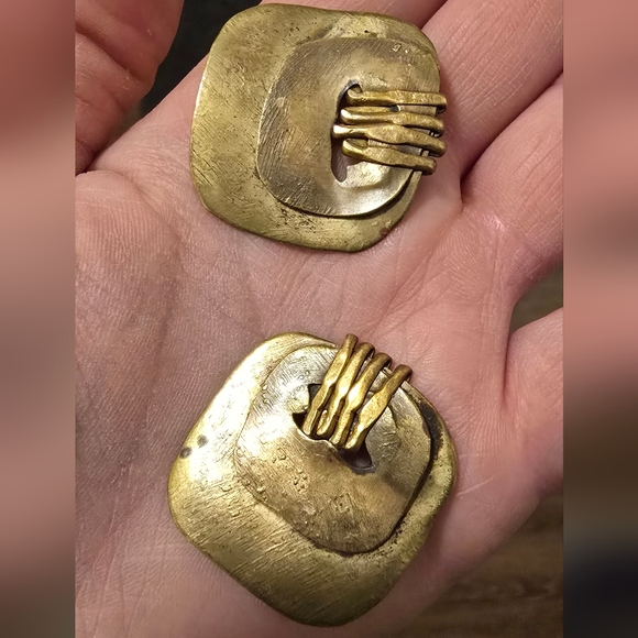 Brutalist Mid-Century Modern Handmade Earings Hand Signed Brass - Picture 4 of 6